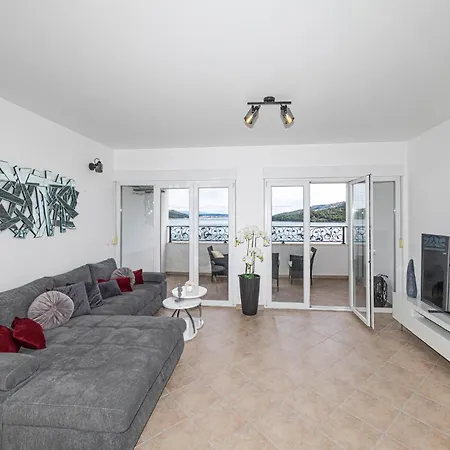 Lovely In With House Sea View * مارينا