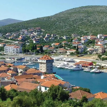 Lovely In With Wi-fi Apartment Marina
